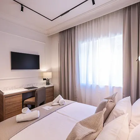 بيت ضيافة Estium Luxury زادار