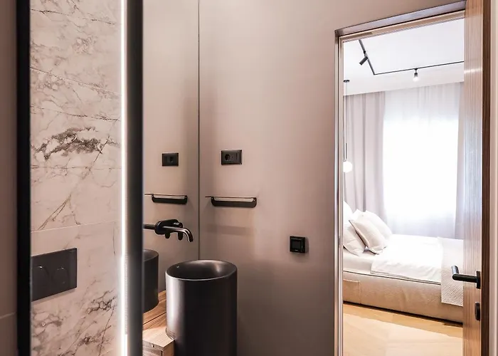 Estium Luxury Guest house 4*